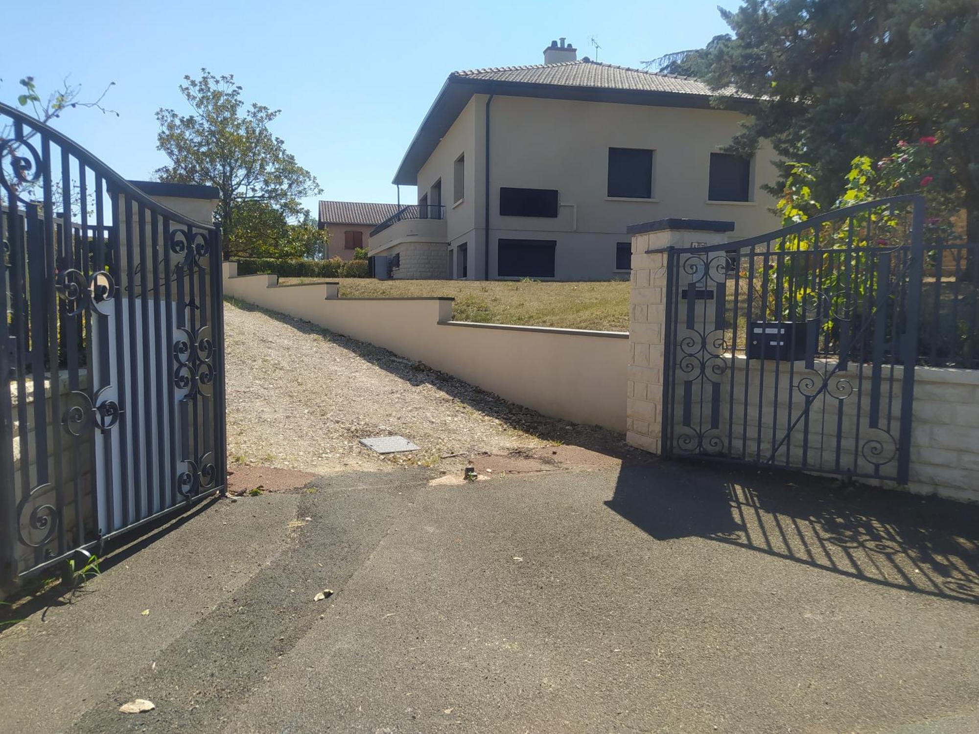 Suite Mansardee Independante, 25Min Lyon-Villefranche Chazay-d'Azergues Екстериор снимка